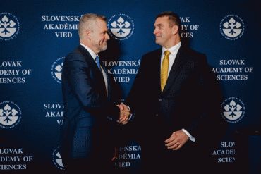 Prezident SR: Vl&aacute;dnutie od volieb do volieb, bez dlhodobej v&iacute;zie, je z&aacute;sadn&yacute;m probl&eacute;mom pre každ&uacute; krajinu