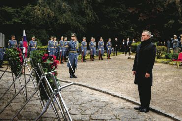 Prezident SR: Nezlomnosť duklianskych hrdinov je inšpiráciou pre naše dnešné boje