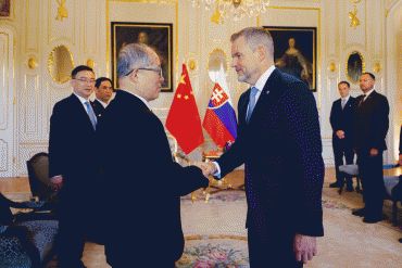 P. Pellegrini sa stretol s podpredsedom č&iacute;nskeho parlamentu